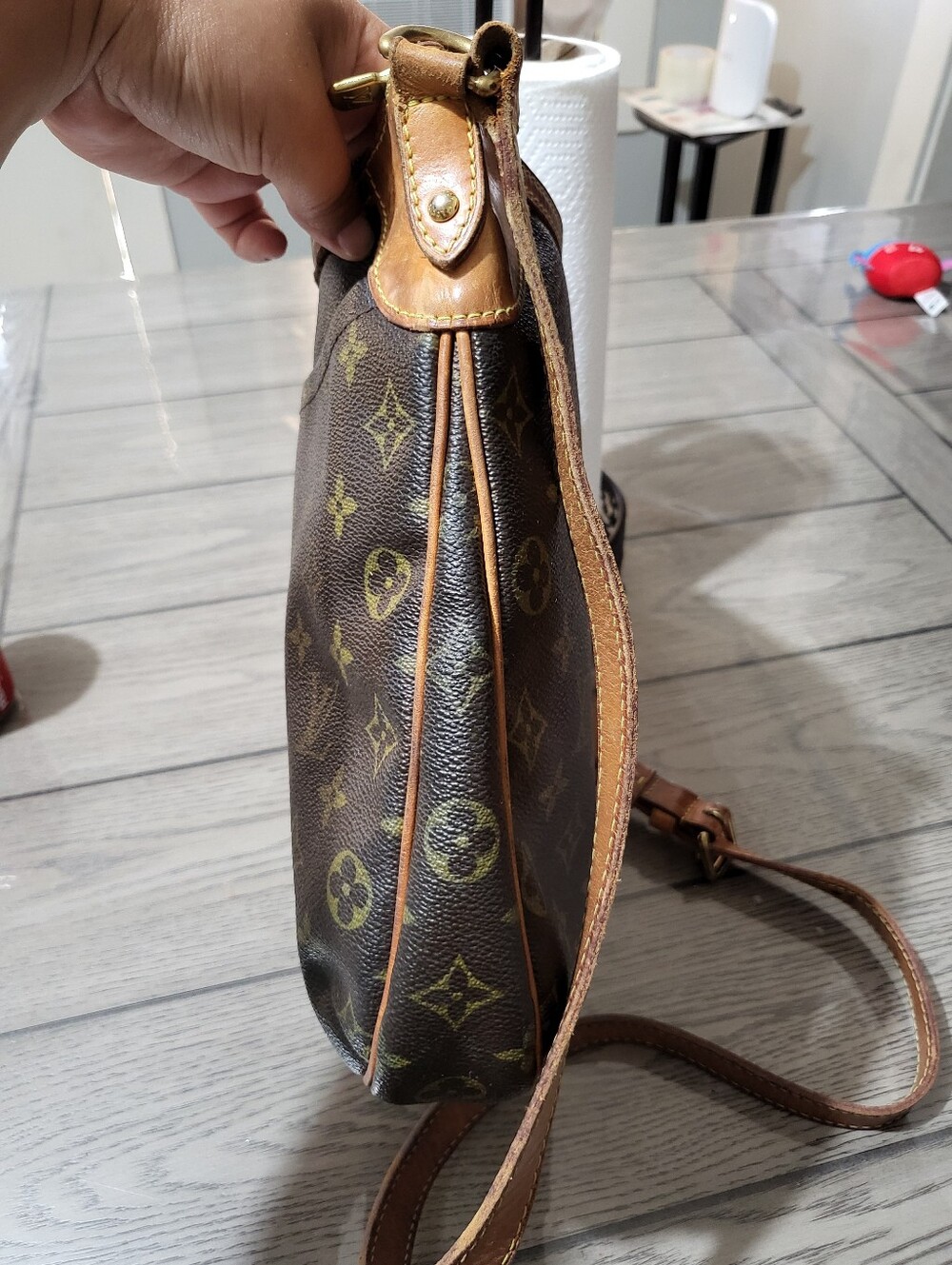 Louis Vuitton Crossbody Bag - Picture 4 of 14
